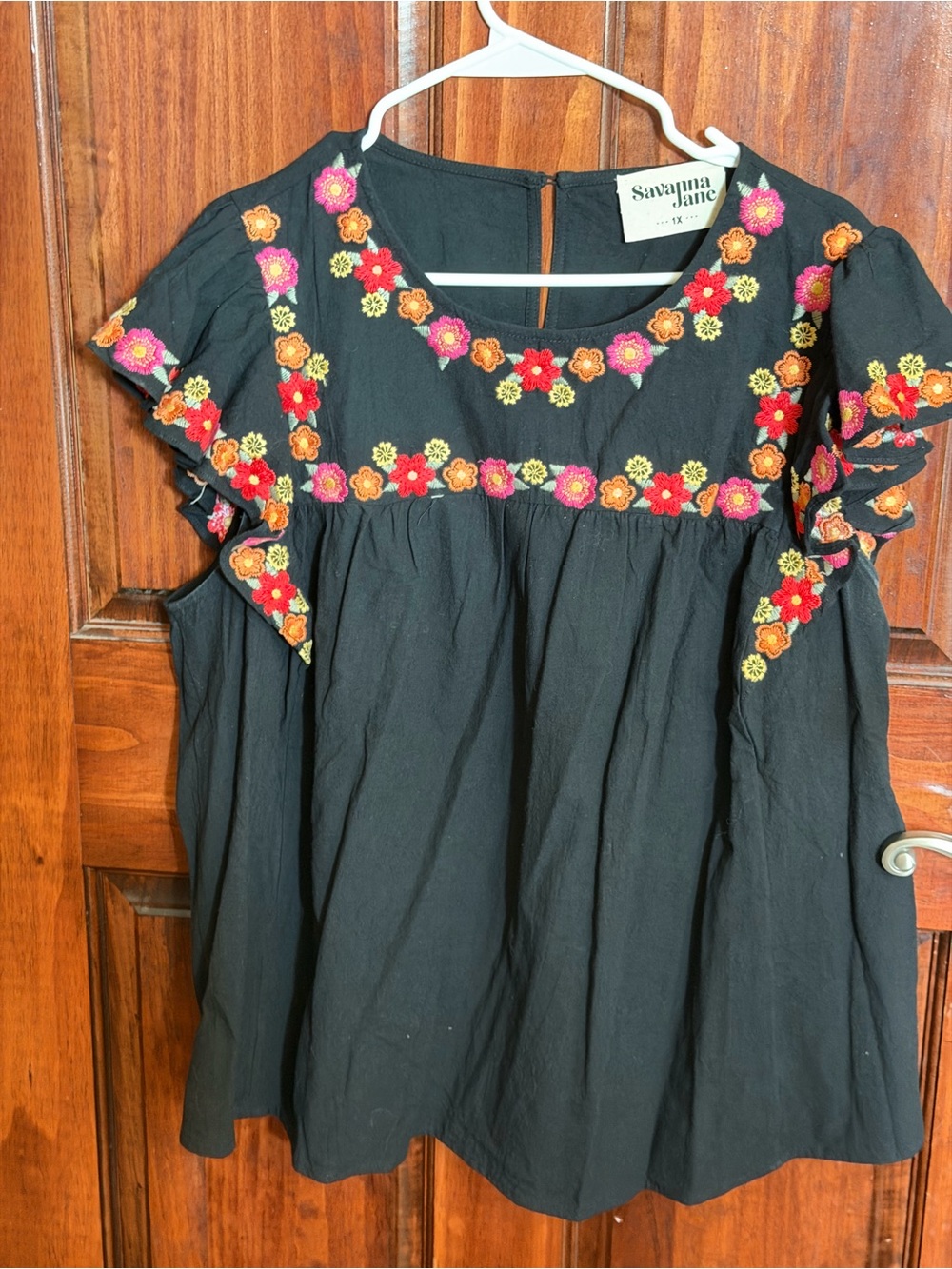 🌸 Beautiful Savanna Jane embroidered boho top! 🌸